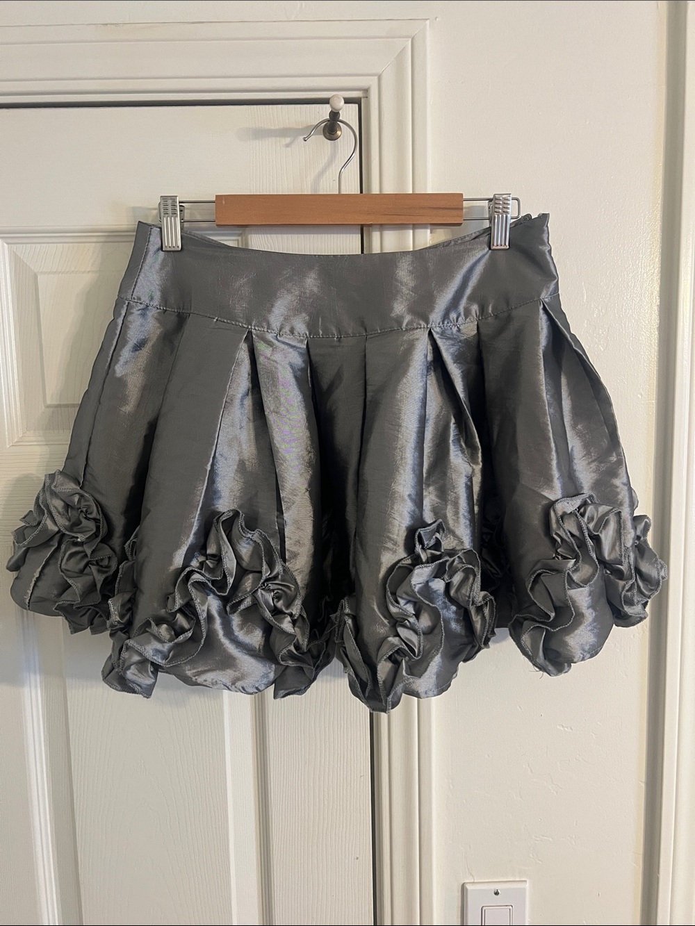 Rachael & Chloe Silver Satin Ruffle Bubble Skater Skirt